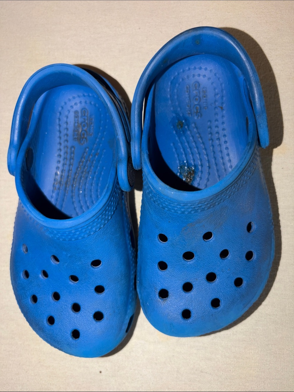 Kids OS CROCS Classic Clogs in Bright Blue